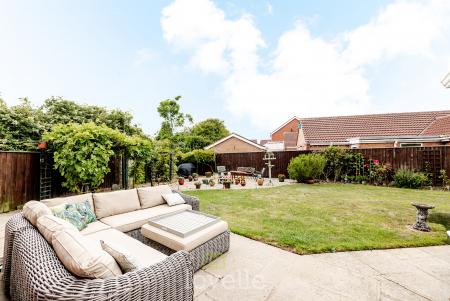 5 bedroom Detached house for sale in Park Lane, Cleethorpes, DN35