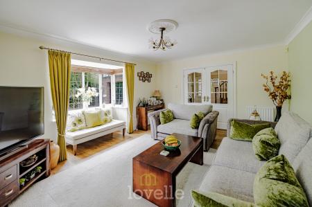 5 bedroom Detached house for sale in Park Lane, Cleethorpes, DN35