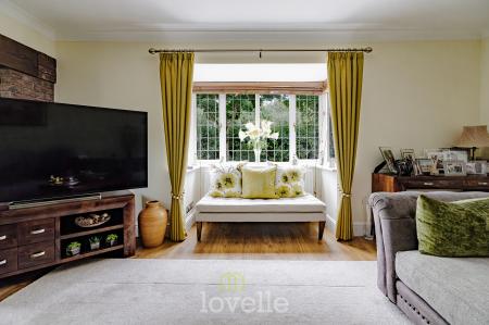 5 bedroom Detached house for sale in Park Lane, Cleethorpes, DN35