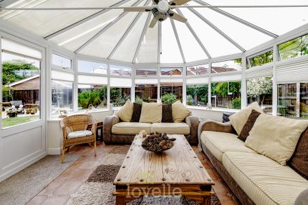 5 bedroom Detached house for sale in Park Lane, Cleethorpes, DN35