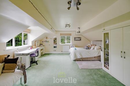 5 bedroom Detached house for sale in Park Lane, Cleethorpes, DN35