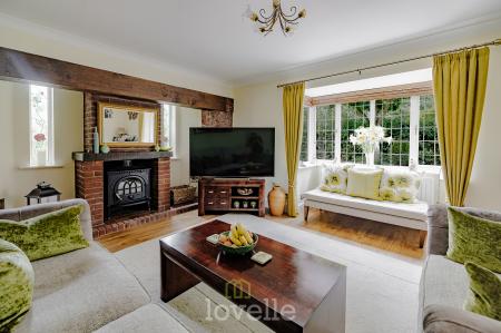 5 bedroom Detached house for sale in Park Lane, Cleethorpes, DN35