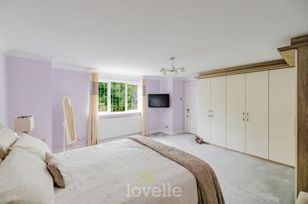 5 bedroom Detached house for sale in Park Lane, Cleethorpes, DN35