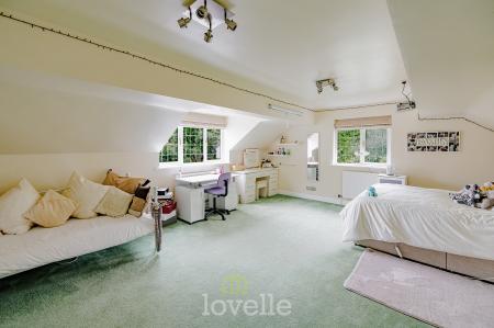 5 bedroom Detached house for sale in Park Lane, Cleethorpes, DN35