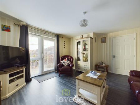 2 bedroom Semi-detached bungalow for sale in Hawthorne Road, Humberston, DN36