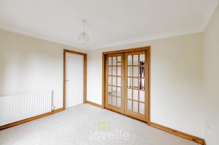 6 bedroom Detached house for sale in Swaby Close, Marshchapel, DN36