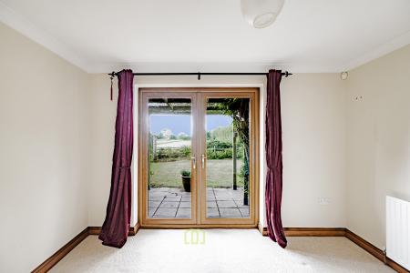 6 bedroom Detached house for sale in Swaby Close, Marshchapel, DN36