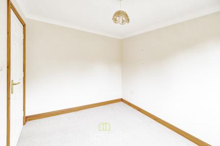 6 bedroom Detached house for sale in Swaby Close, Marshchapel, DN36