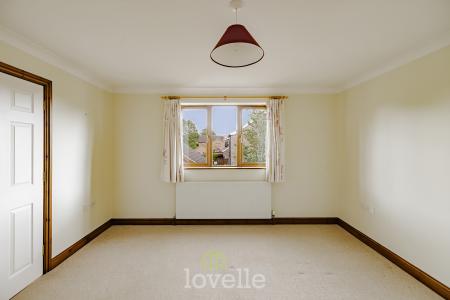 6 bedroom Detached house for sale in Swaby Close, Marshchapel, DN36