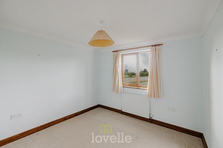 6 bedroom Detached house for sale in Swaby Close, Marshchapel, DN36