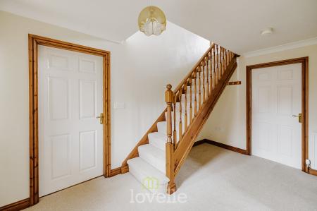 6 bedroom Detached house for sale in Swaby Close, Marshchapel, DN36