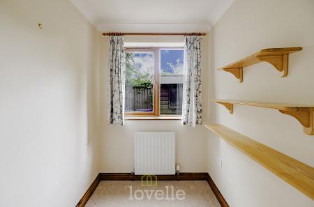 6 bedroom Detached house for sale in Swaby Close, Marshchapel, DN36