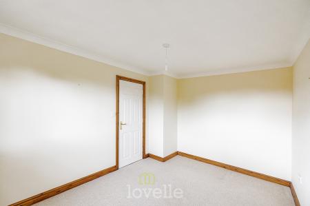 6 bedroom Detached house for sale in Swaby Close, Marshchapel, DN36