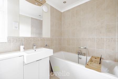 4 bedroom Detached house for sale in Arden Village, Cleethorpes, DN35