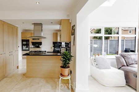 4 bedroom Detached house for sale in Arden Village, Cleethorpes, DN35