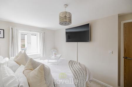 3 bedroom Semi-detached house for sale in Peterson Drive, New Waltham, DN36