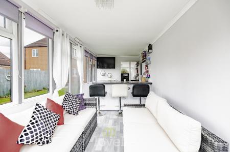 3 bedroom Semi-detached house for sale in Peterson Drive, New Waltham, DN36