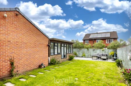 3 bedroom Semi-detached house for sale in Peterson Drive, New Waltham, DN36