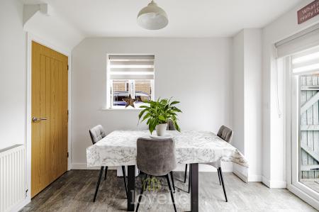 3 bedroom Semi-detached house for sale in Peterson Drive, New Waltham, DN36