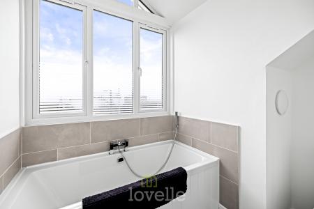 3 bedroom Town house for sale in Beach View Court ,Norfolk Lane, Cleethorpes, DN35