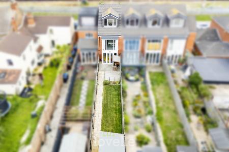 3 bedroom Town house for sale in Beach View Court ,Norfolk Lane, Cleethorpes, DN35