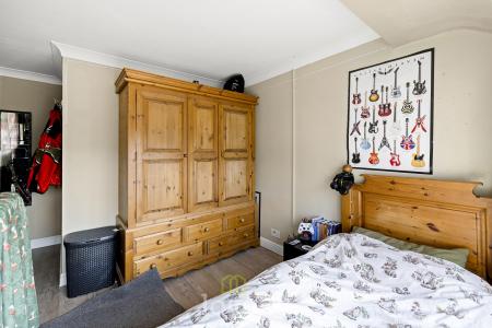 4 bedroom Semi-detached house for sale in Hurst Lea Drive, Humberston, DN36