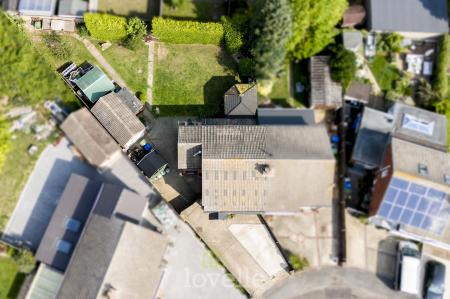 4 bedroom Semi-detached house for sale in Hurst Lea Drive, Humberston, DN36