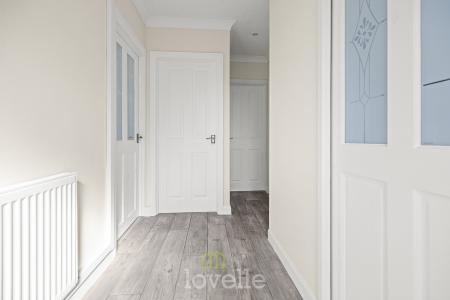 2 bedroom Semi-detached bungalow for sale in Philip Grove, Cleethorpes, DN35