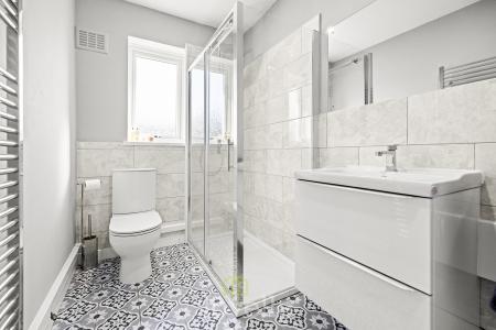 2 bedroom Semi-detached bungalow for sale in Philip Grove, Cleethorpes, DN35