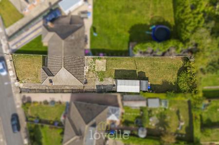 2 bedroom Semi-detached bungalow for sale in Philip Grove, Cleethorpes, DN35