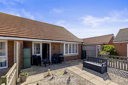 1 bedroom Bungalow for sale in Sycamore Way, Humberston, DN36
