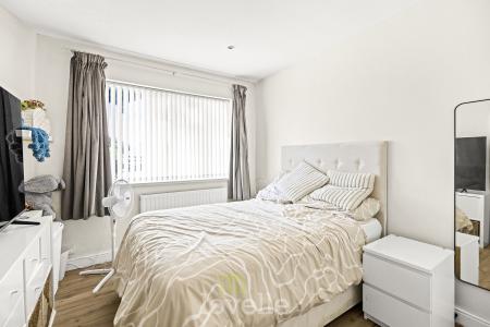 3 bedroom Bungalow for sale in Humberston Avenue, Humberston, DN36