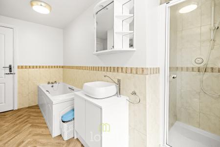 3 bedroom Bungalow for sale in Humberston Avenue, Humberston, DN36