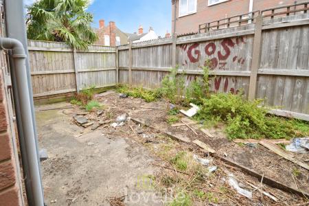 1 bedroom Flat for sale in Sidney Court, Cleethorpes, DN35