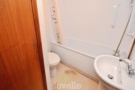 1 bedroom Flat for sale in Sidney Court, Cleethorpes, DN35