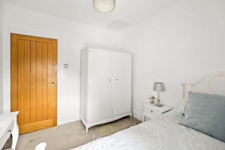 3 bedroom Cottage for sale in Tetney Lock Road, Tetney, DN36