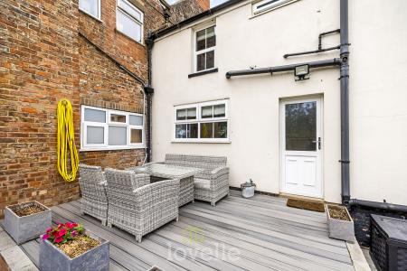 3 bedroom Cottage for sale in Tetney Lock Road, Tetney, DN36