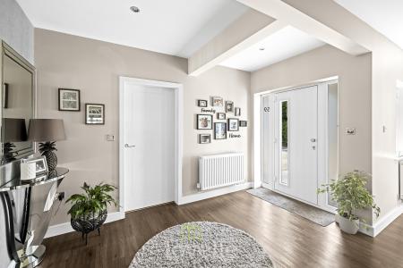 4 bedroom Bungalow for sale in Humberston Avenue, Humberston, DN36