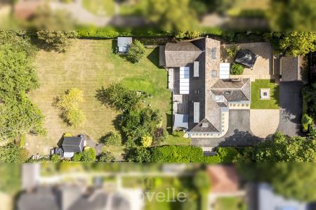 4 bedroom Bungalow for sale in Humberston Avenue, Humberston, DN36