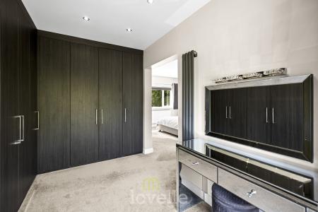 4 bedroom Bungalow for sale in Humberston Avenue, Humberston, DN36