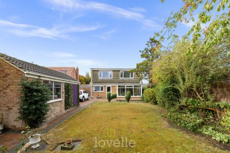 3 bedroom Bungalow for sale in Seaford Road, Cleethorpes, DN35