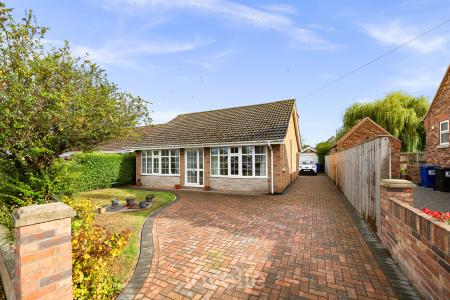 3 bedroom Bungalow for sale in Seaford Road, Cleethorpes, DN35