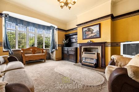 3 bedroom Semi-detached house for sale in Clee Road, Cleethorpes, DN35