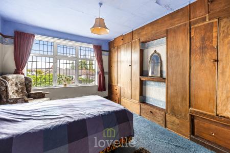 3 bedroom Semi-detached house for sale in Clee Road, Cleethorpes, DN35