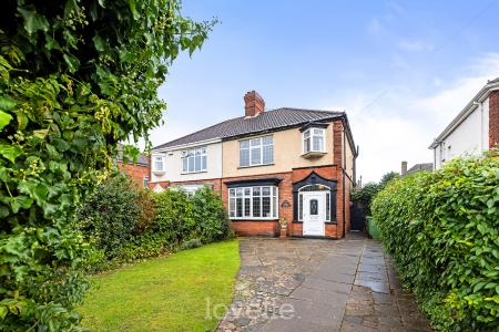 3 bedroom Semi-detached house for sale in Clee Road, Cleethorpes, DN35