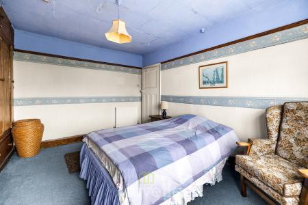 3 bedroom Semi-detached house for sale in Clee Road, Cleethorpes, DN35