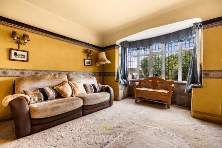 3 bedroom Semi-detached house for sale in Clee Road, Cleethorpes, DN35