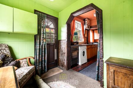 3 bedroom Semi-detached house for sale in Clee Road, Cleethorpes, DN35