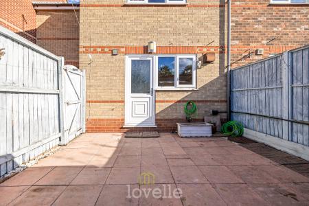 3 bedroom Mews house for sale in Beck Walk, Cleethorpes, DN35