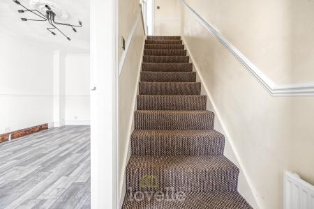 3 bedroom Terraced House for sale in Beck Walk, Cleethorpes, DN35